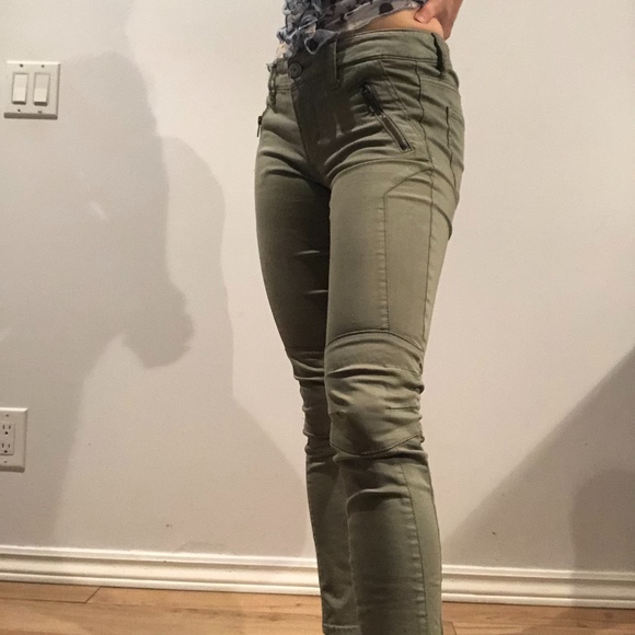 Low rise olive pants - Picture 10 of 16